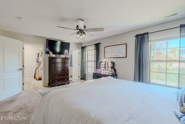 $429,900 | 7159 Grizzly Creek Lane, Powell, TN 37849