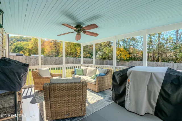 $429,900 | 7159 Grizzly Creek Lane, Powell, TN 37849