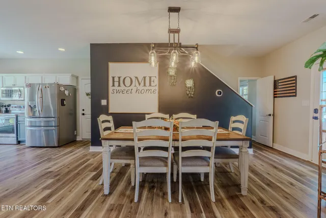 $429,900 | 7159 Grizzly Creek Lane, Powell, TN 37849