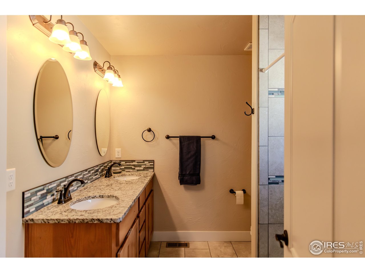 1111 Bison Way Wiggins, CO 80654 - Photo 34 of 41 Master Bathroom