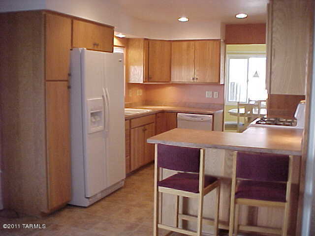 6001 West Rocking Cir Street Tucson, AZ 85713 - Photo 8 of 11 Gallery Image 8