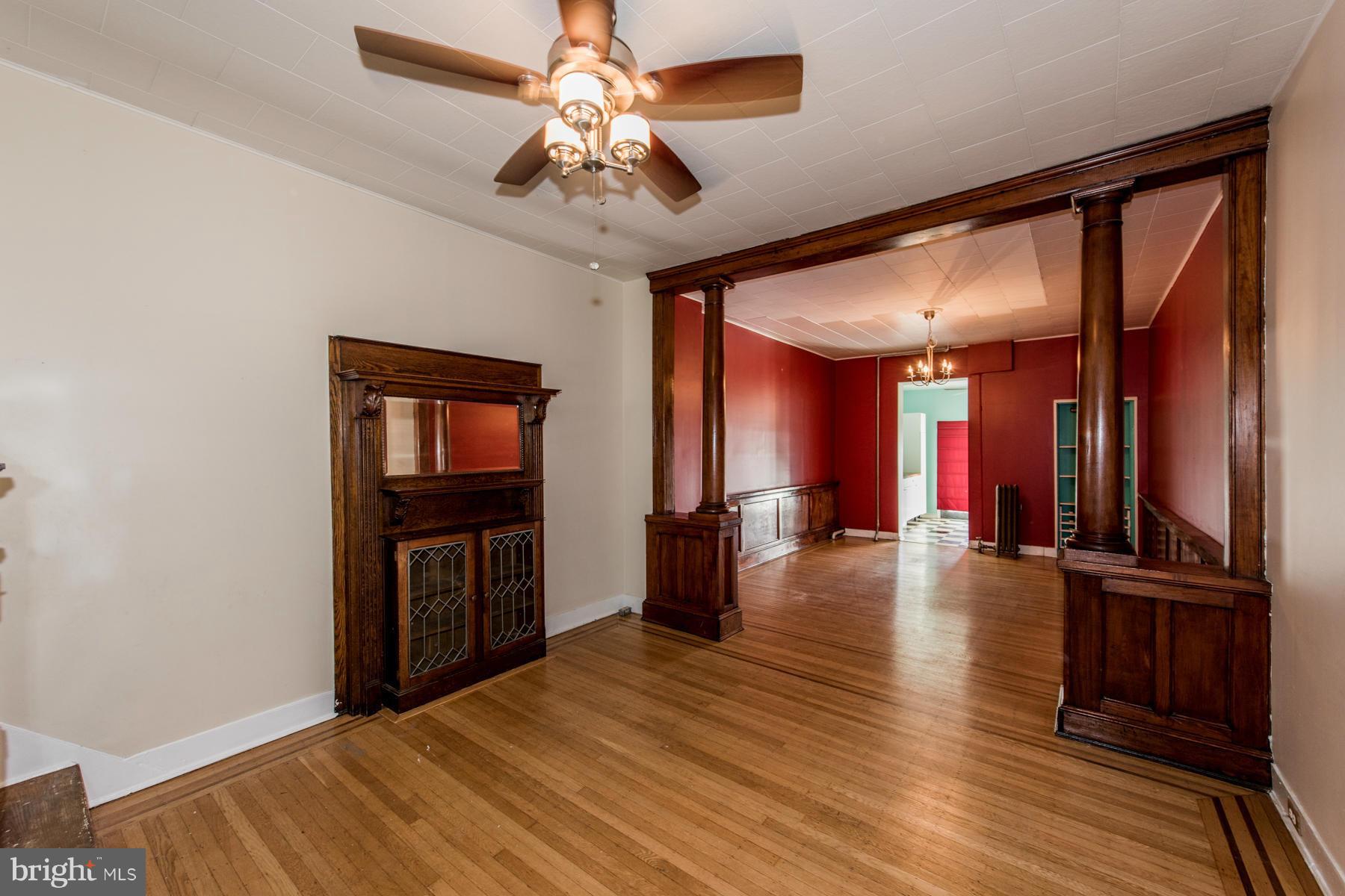 3662 Falls Road Baltimore, MD 21211 - Photo 7 of 28 Family Room