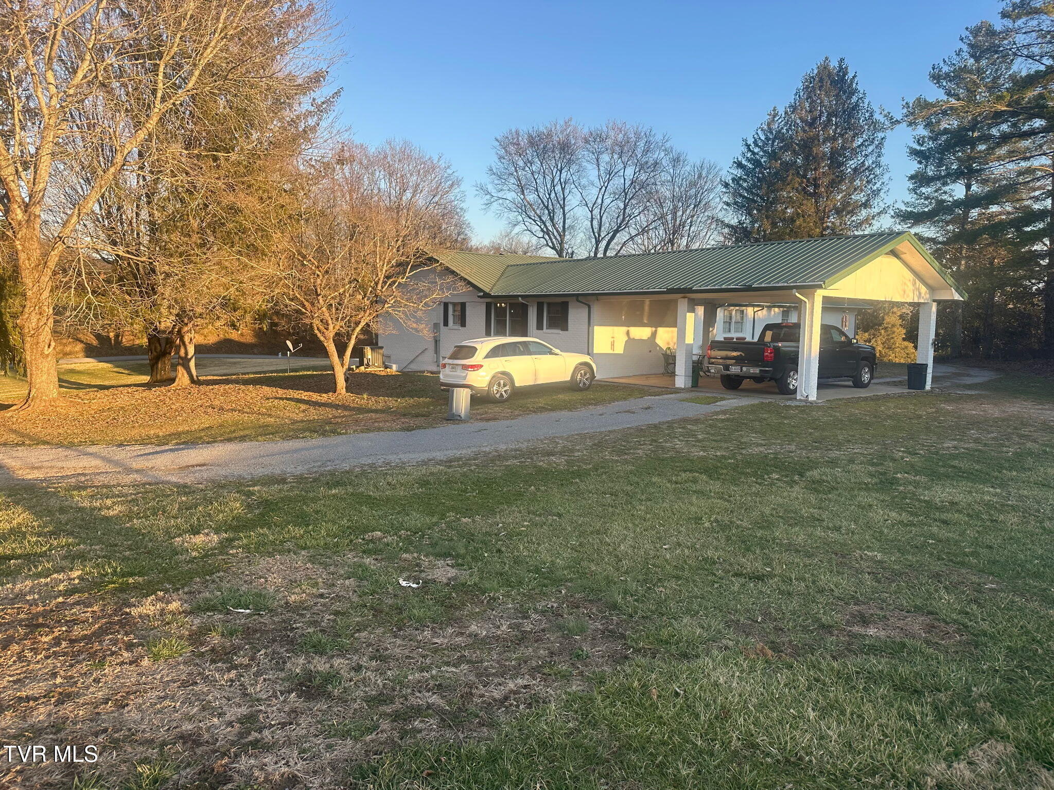 1143 Caylor Road Ewing, VA 24248 - Photo 2 of 18 2191329972286312203