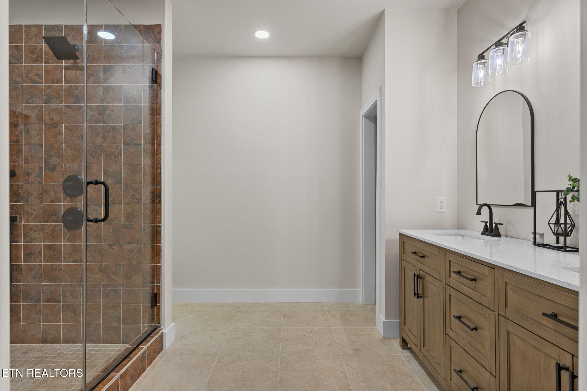 653 Briar Road Soddy-Daisy, TN 37379 - Photo 24 of 50 Owner's Bath