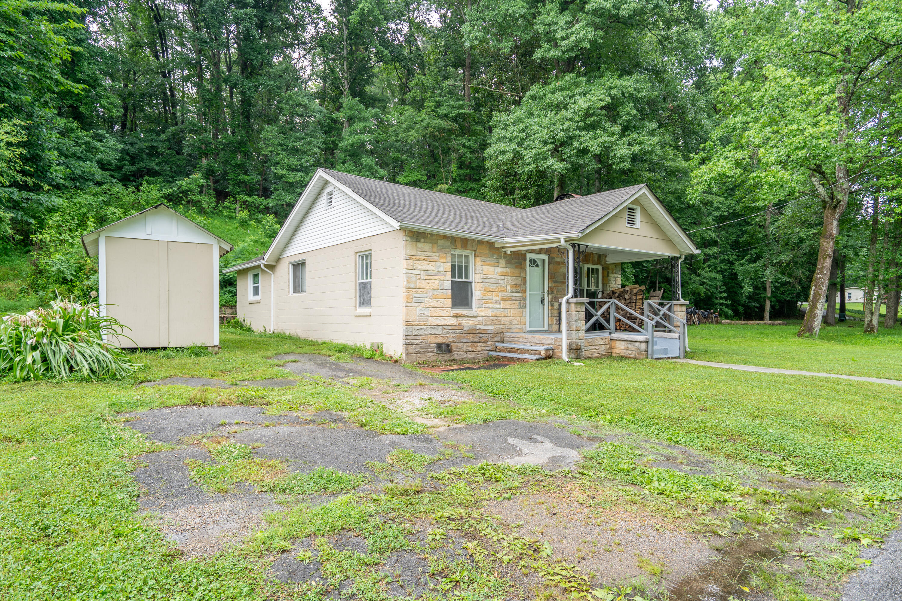 10209 Card Road Soddy-Daisy, TN 37379 - Photo 22 of 23 DSC00260
