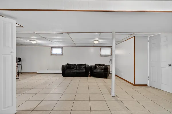 $629,900 | 4420 Vernon Avenue, Brookfield, IL 60513