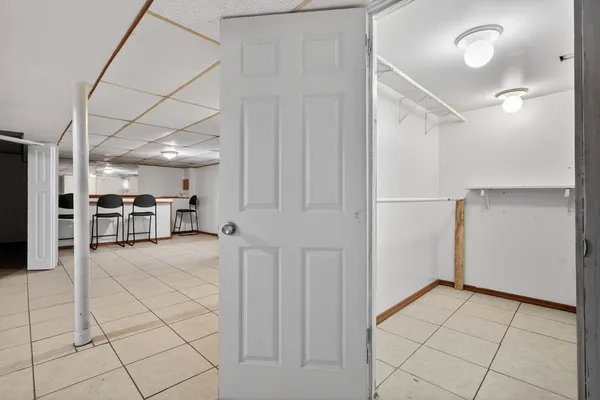 $629,900 | 4420 Vernon Avenue, Brookfield, IL 60513