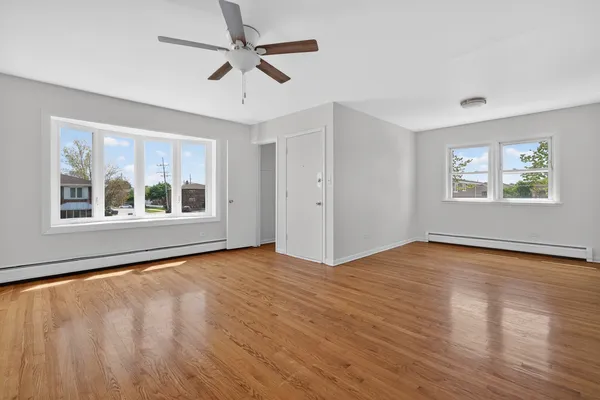$629,900 | 4420 Vernon Avenue, Brookfield, IL 60513