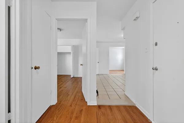 $629,900 | 4420 Vernon Avenue, Brookfield, IL 60513