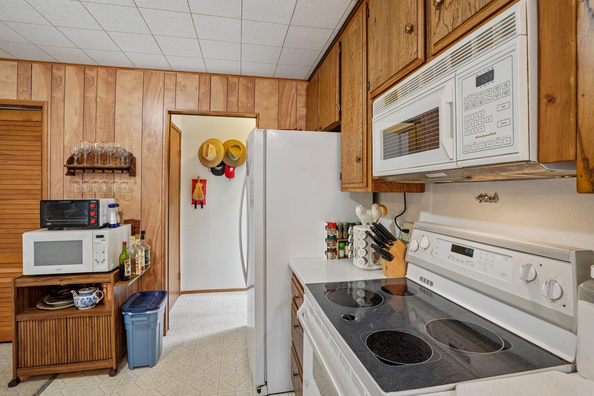 52760 Idyllmont Road Idyllwild, CA 92549 - Photo 17 of 40 17-web-or-mls-Idyllmont Rd-S2804-018
