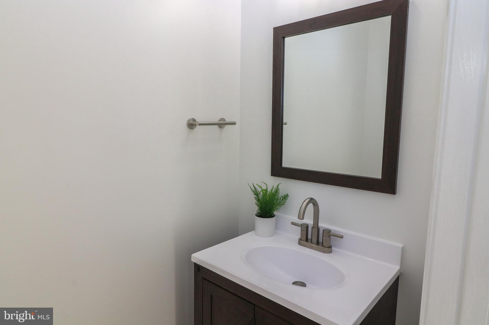 3797 Inverness Road Fairfax, VA 22033 - Photo 12 of 33 Gallery Image 12