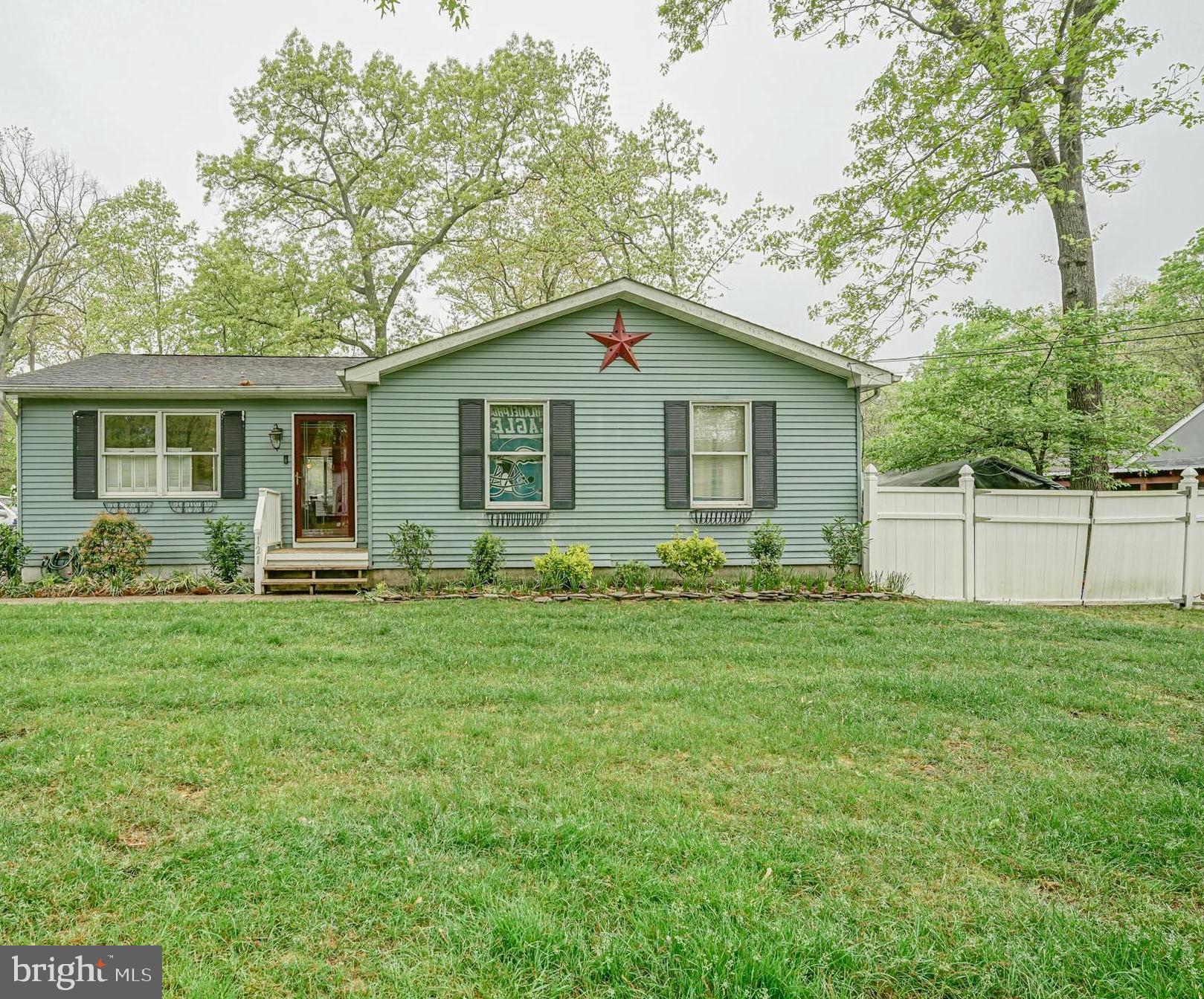 121 Oak Road Williamstown, NJ 08094 - Photo 1 of 25 Welcome to 121 Oak Rd.