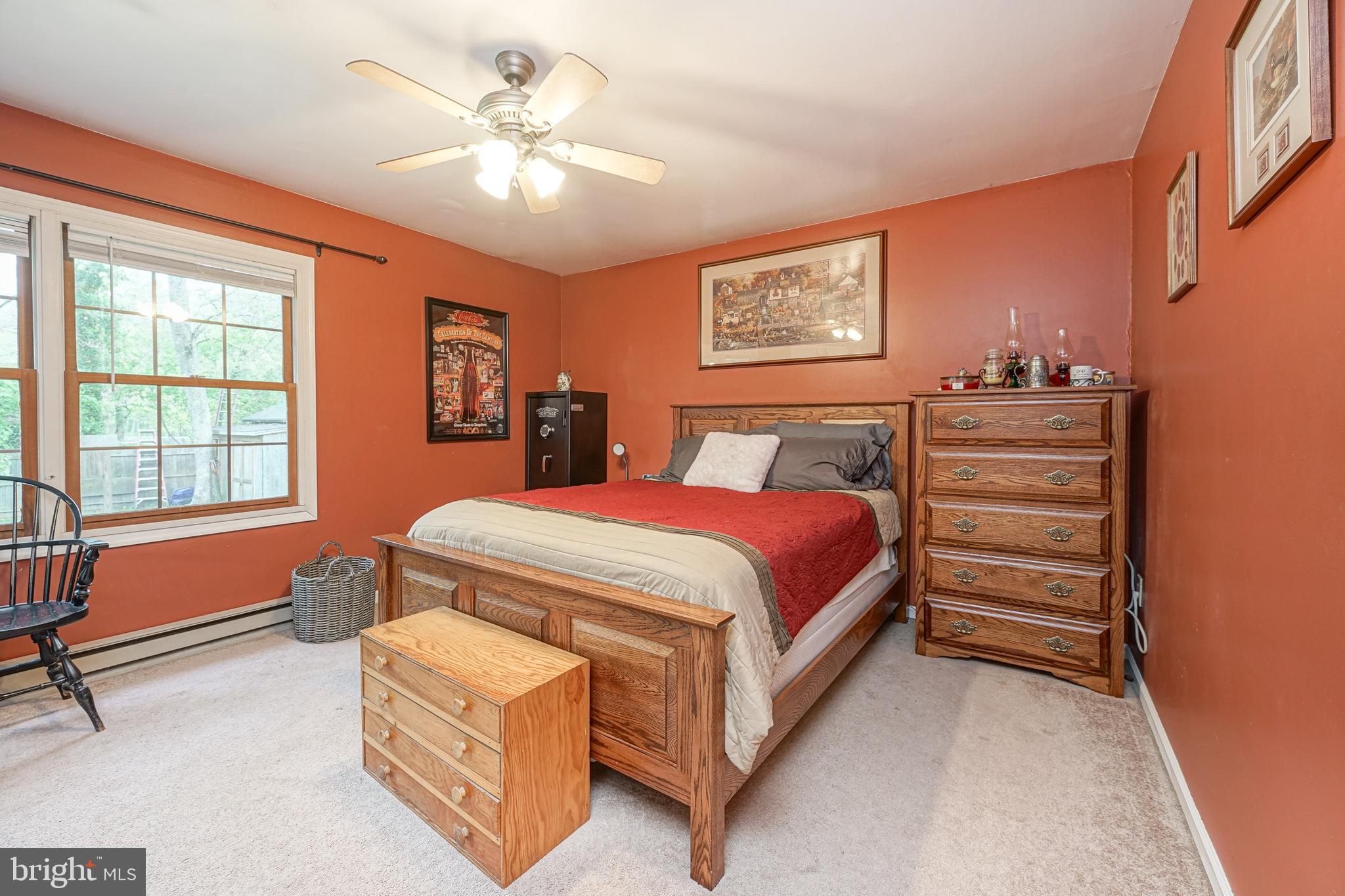 121 Oak Road Williamstown, NJ 08094 - Photo 13 of 25 Primary Bedroom w/Ceiling Fan