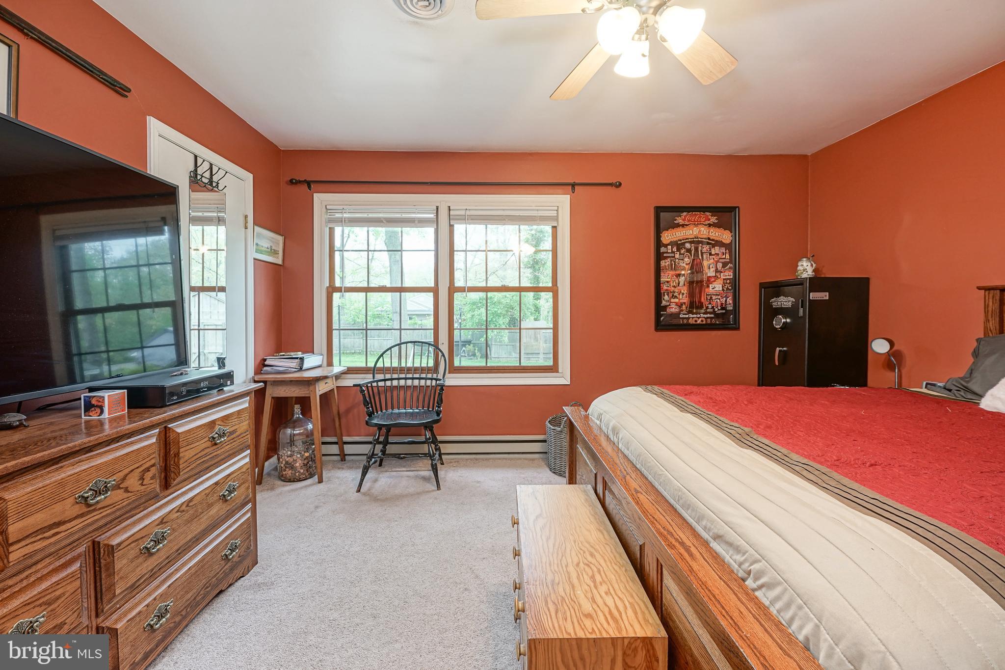 121 Oak Road Williamstown, NJ 08094 - Photo 15 of 25 Primary Bedroom