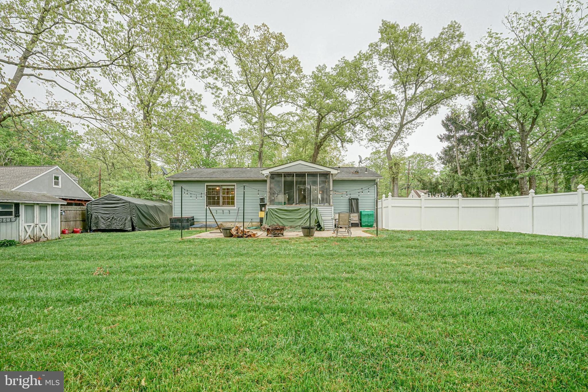 121 Oak Road Williamstown, NJ 08094 - Photo 3 of 25 Exterior Back
