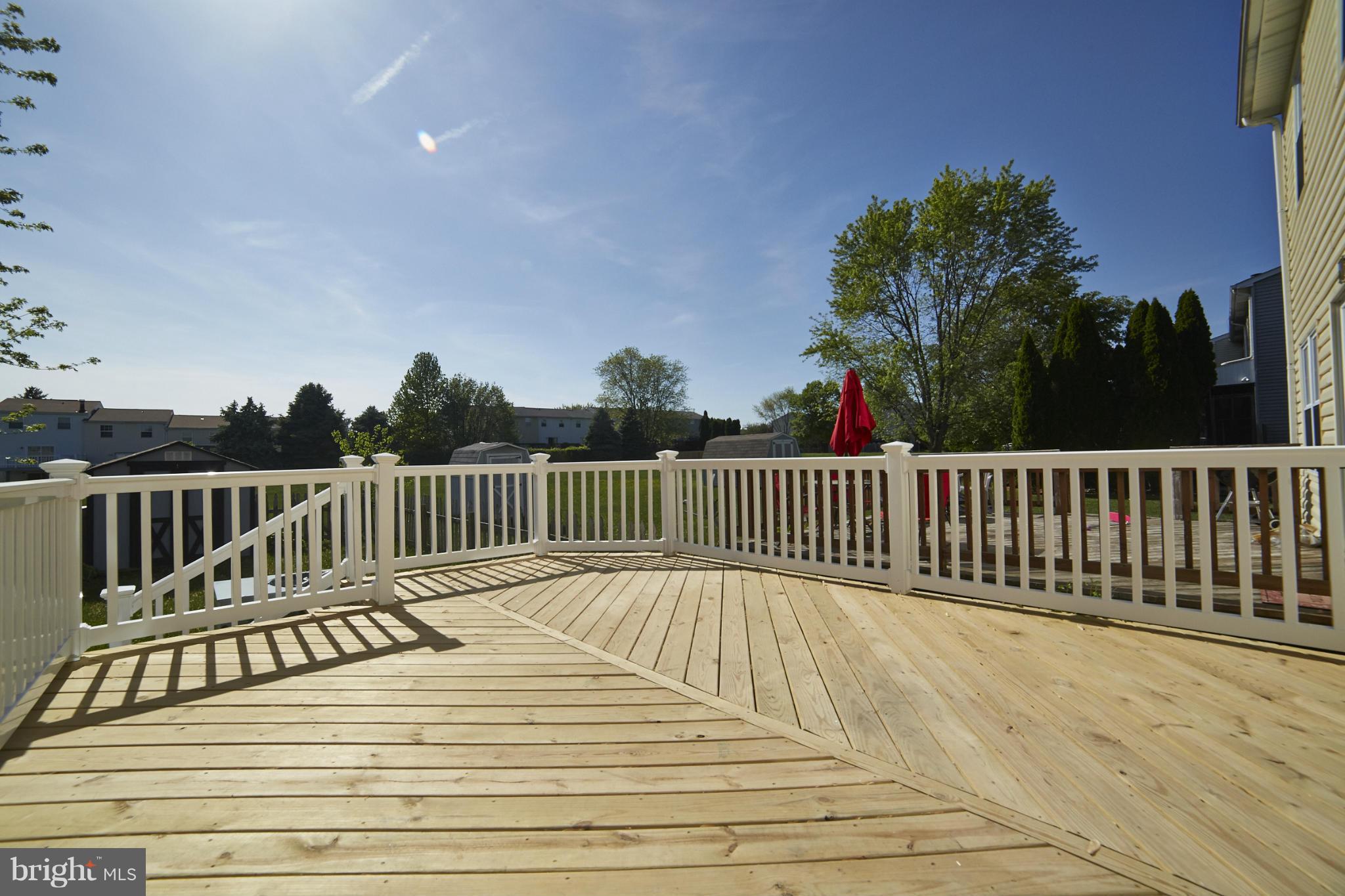 22 Bellfalls Way Baltimore, MD 21236 - Photo 27 of 30 New Deck with Vinyl Railings