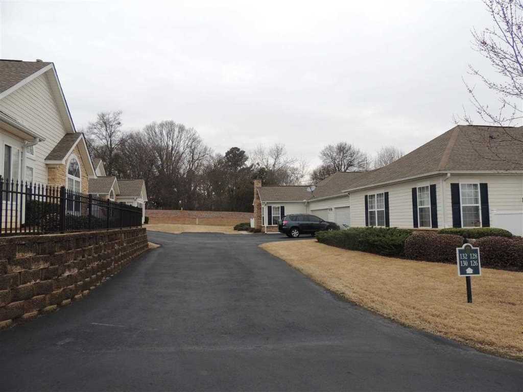 128 Life Style Lane Anderson, SC 29621 - Photo 3 of 25