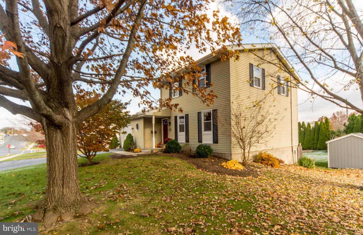 715 South Cedar Street Lititz, PA 17543 - Photo 3 of 24 Gallery Image 3