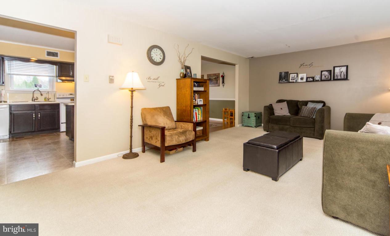 715 South Cedar Street Lititz, PA 17543 - Photo 4 of 24 Gallery Image 4