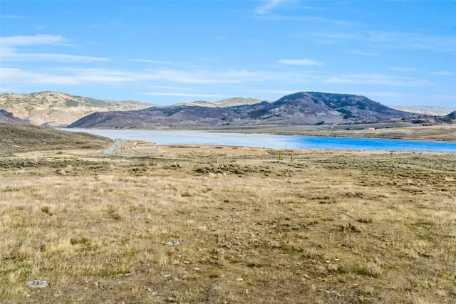 $775,000 | 29250 Lakeside Lane, Oak Creek, CO 80467