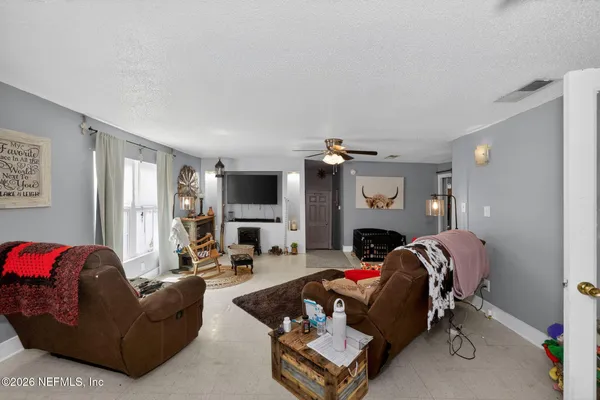 $237,500 | 728 Walker Avenue Southwest, Live Oak, FL 32064
