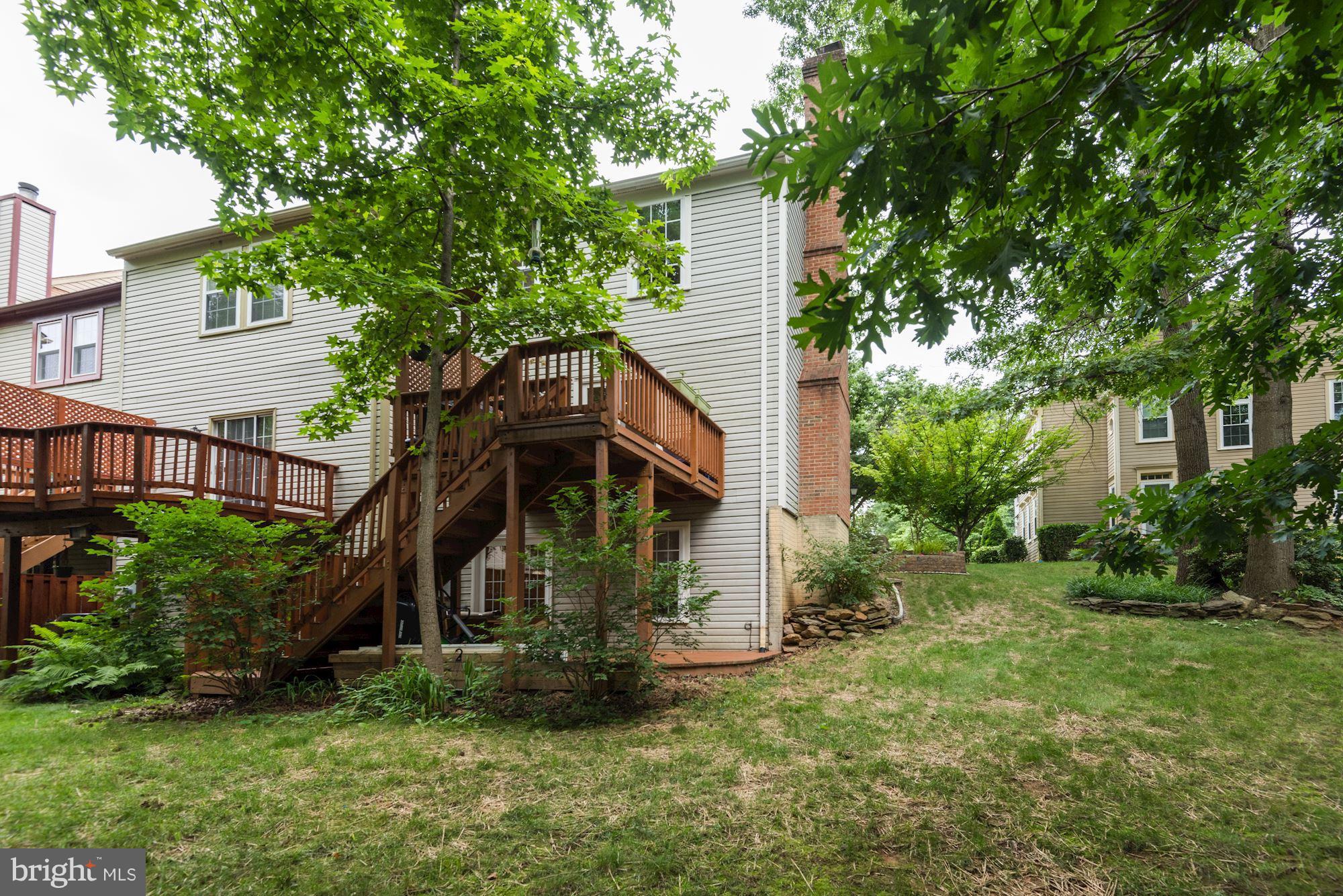 11943 Sentinel Point Court Reston, VA 20191 - Photo 2 of 27 Two-Tier Deck/Patio