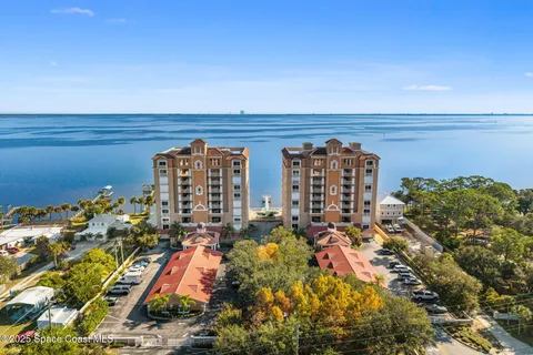 a view of a building from a backyard