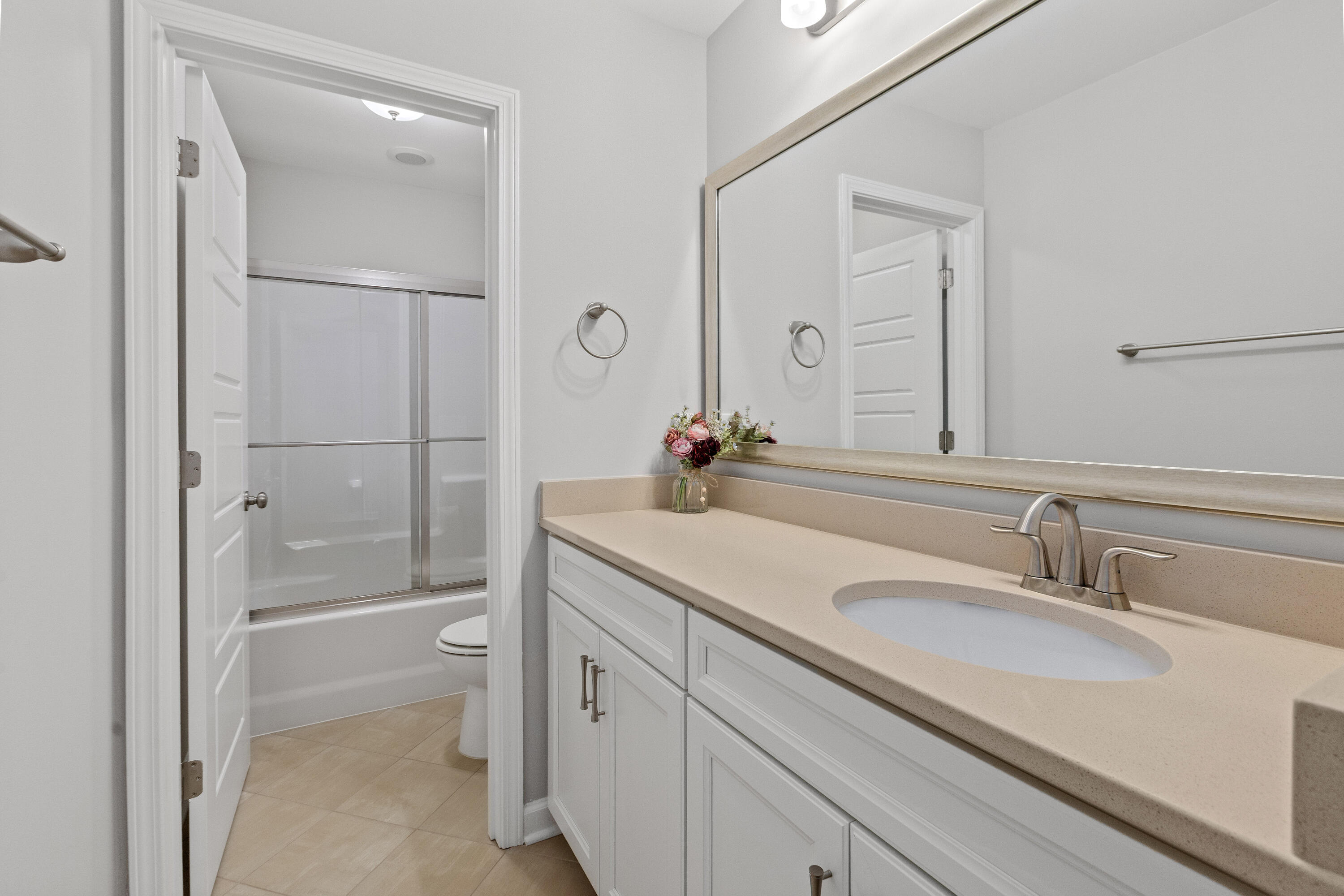 242 Saxony Loop Summerville, SC 29486 - Photo 30 of 44 242SaxonyLoop-CasaVerdeMediaLLC36