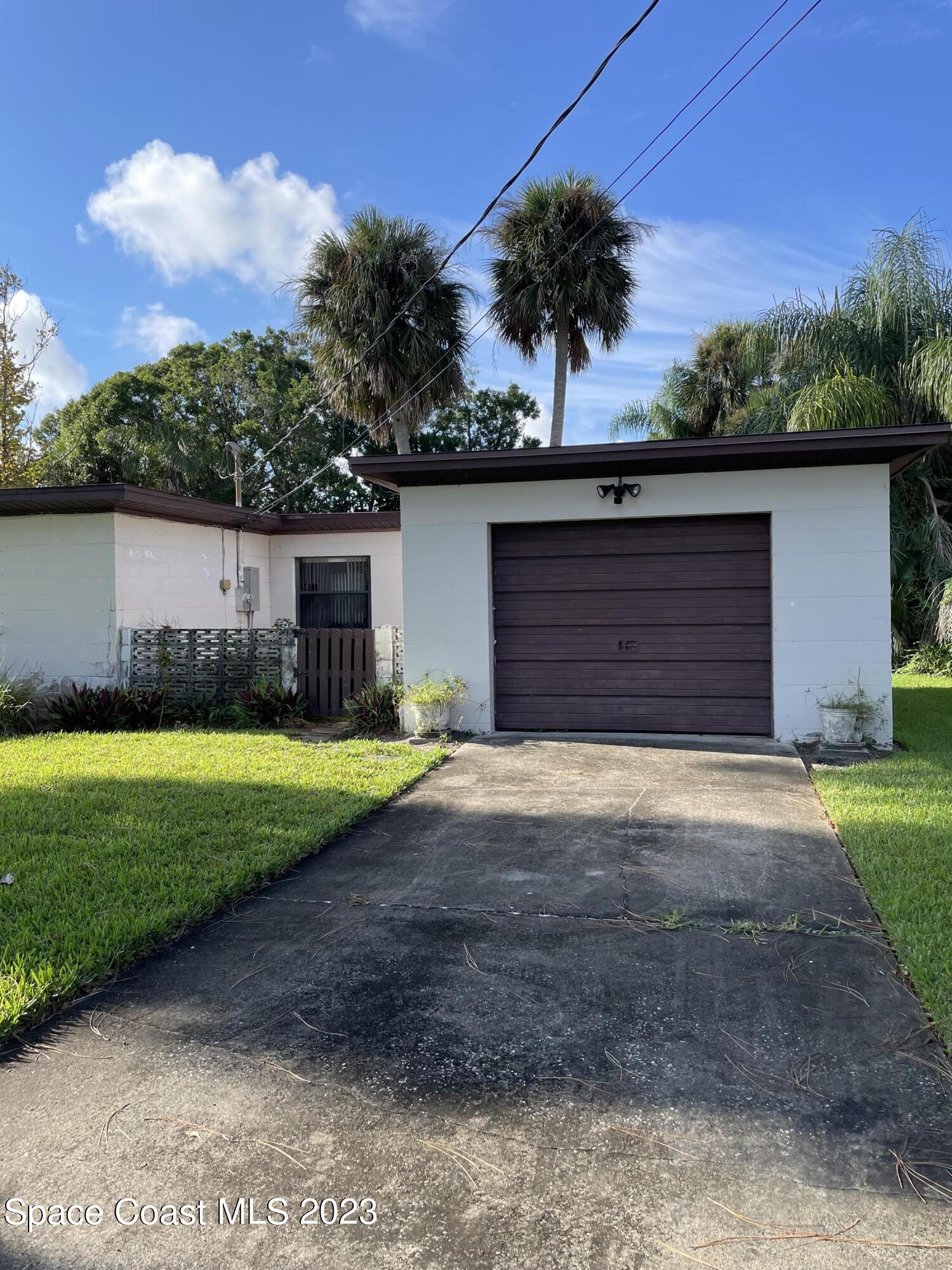 1900 Glendon Drive Melbourne, FL 32901 - Photo 3 of 7 IMG_5345