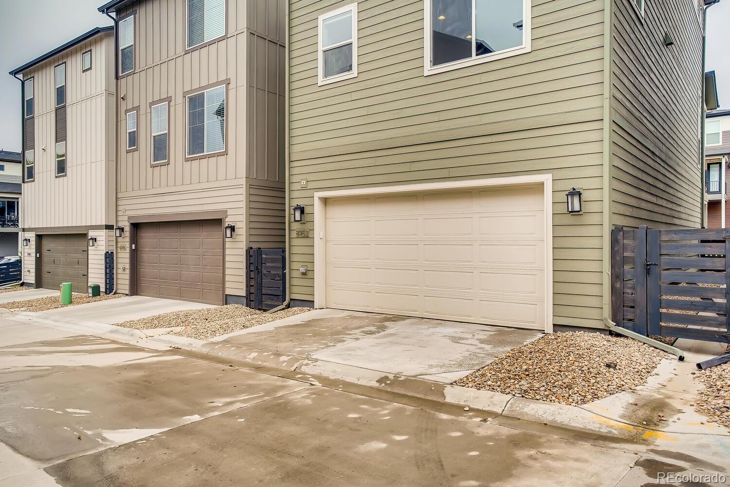8952 Southurst Street Highlands Ranch, CO 80129 - Photo 34 of 39 Gallery Image 34
