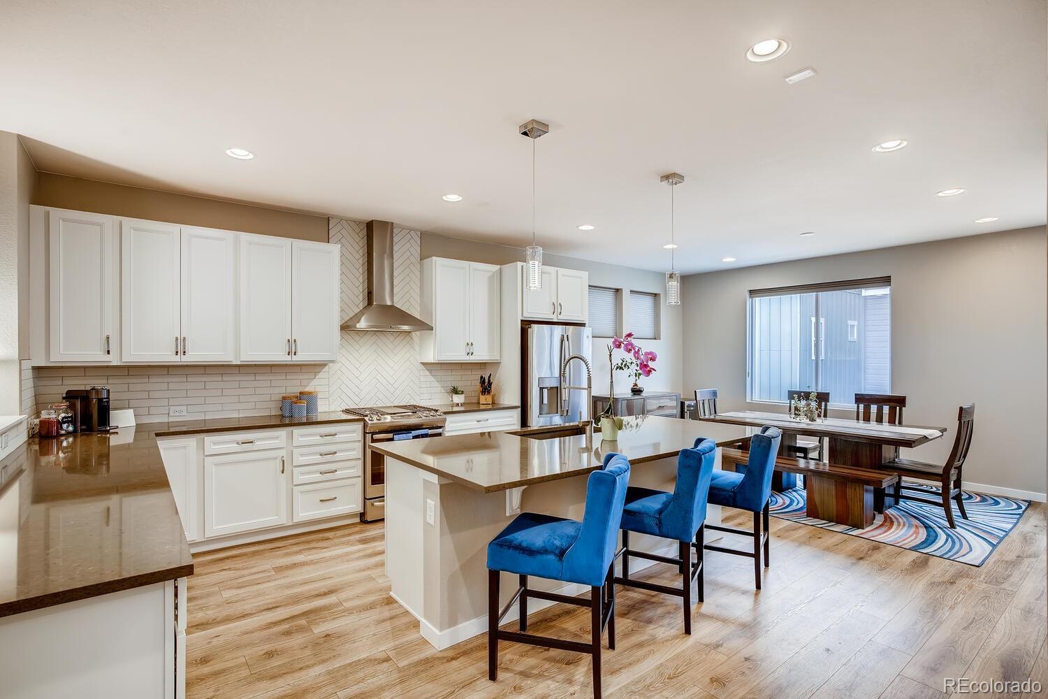 8952 Southurst Street Highlands Ranch, CO 80129 - Photo 10 of 39 Gallery Image 10