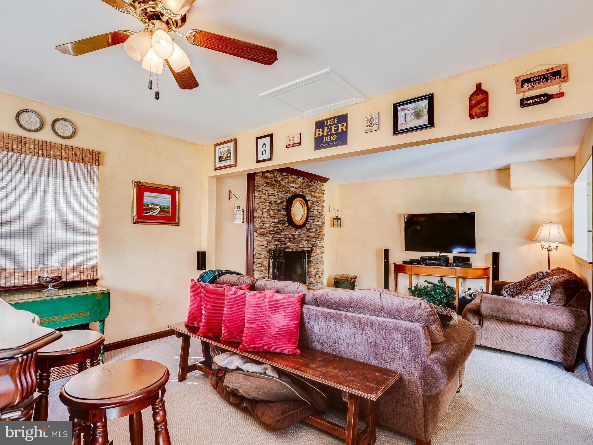 7701 Pecan Leaf Road Severn, MD 21144 - Photo 14 of 30 Family Room