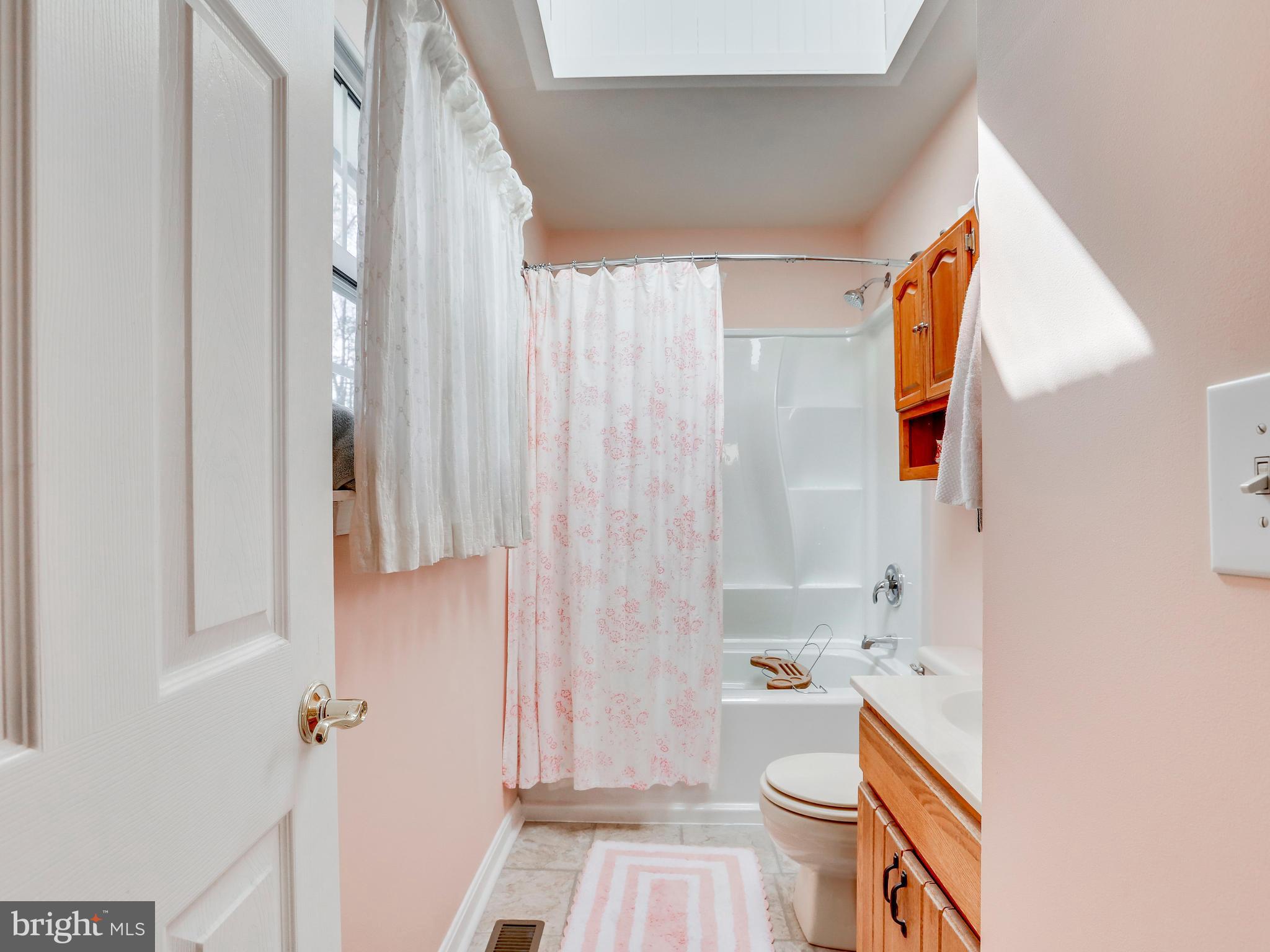 7701 Pecan Leaf Road Severn, MD 21144 - Photo 19 of 30 Bath (Master)