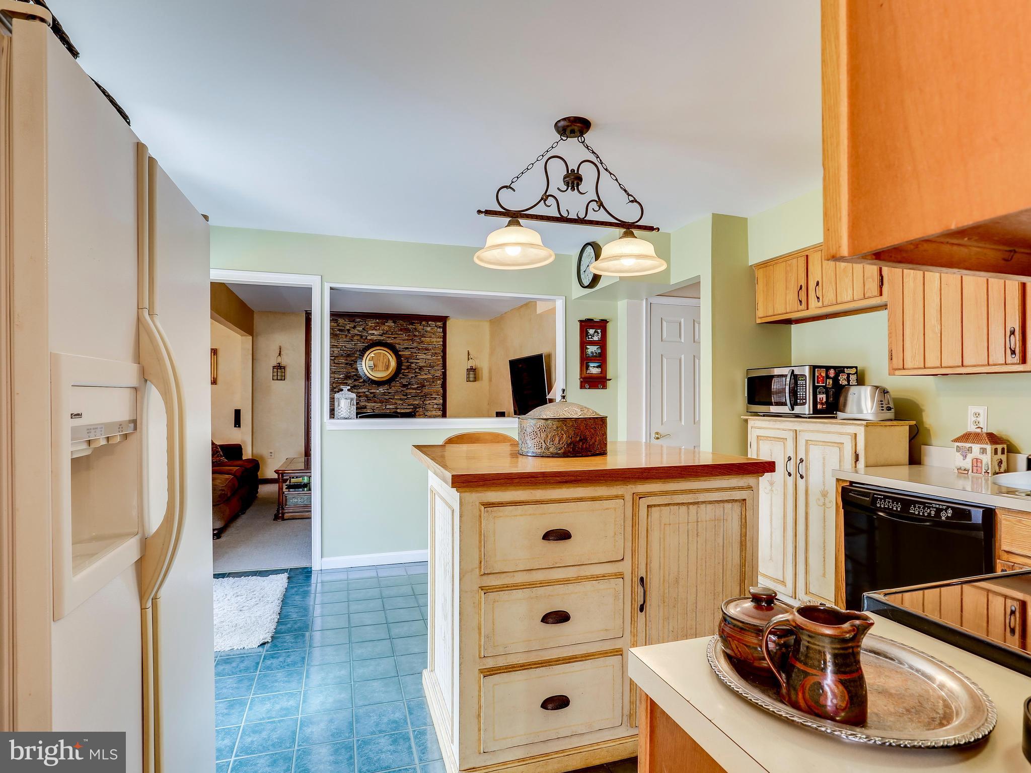 7701 Pecan Leaf Road Severn, MD 21144 - Photo 9 of 30 Kitchen
