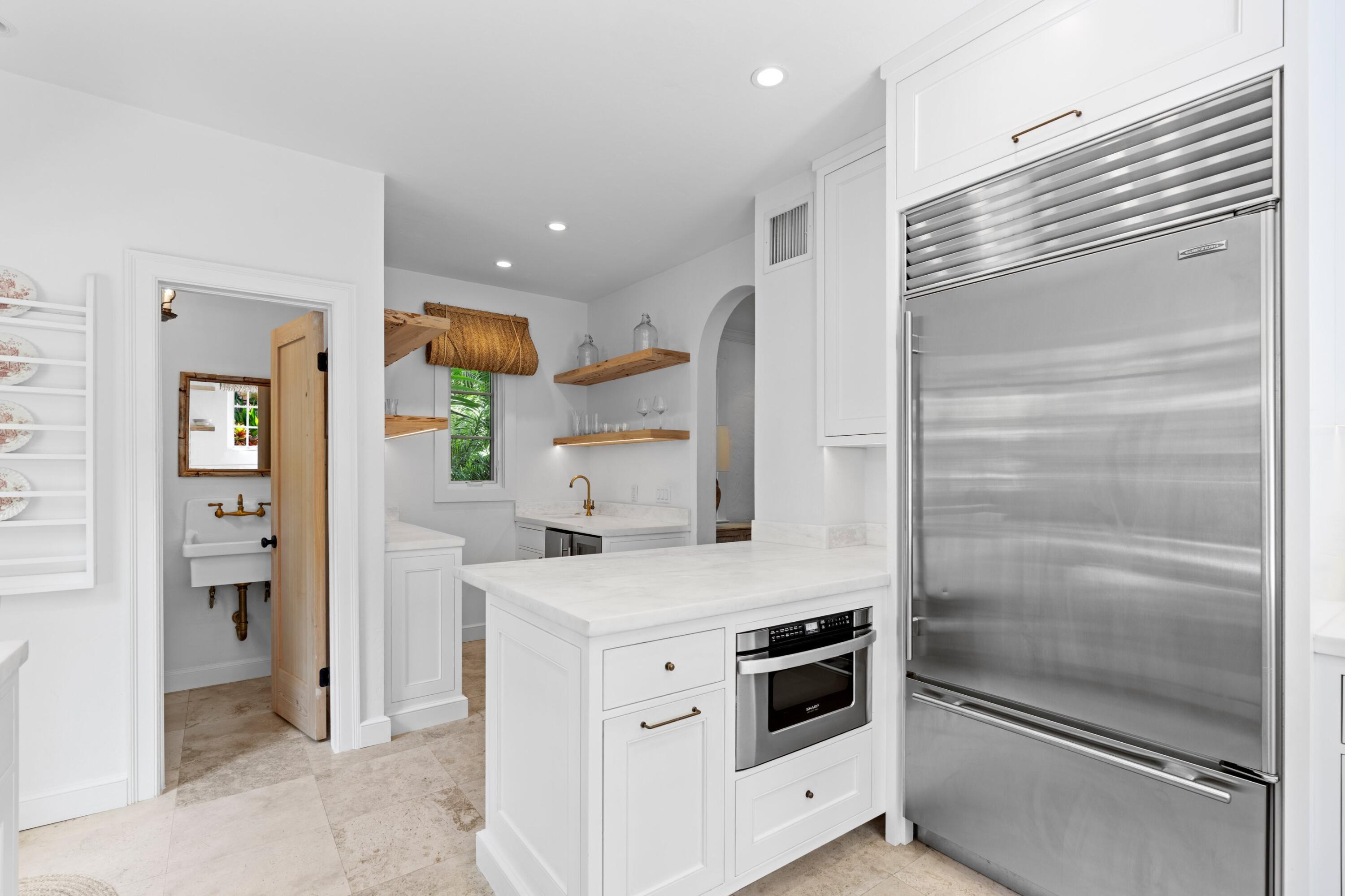 746 Upland Road West Palm Beach, FL 33401 - Photo 17 of 43 DSC02170.jpg-SMALL