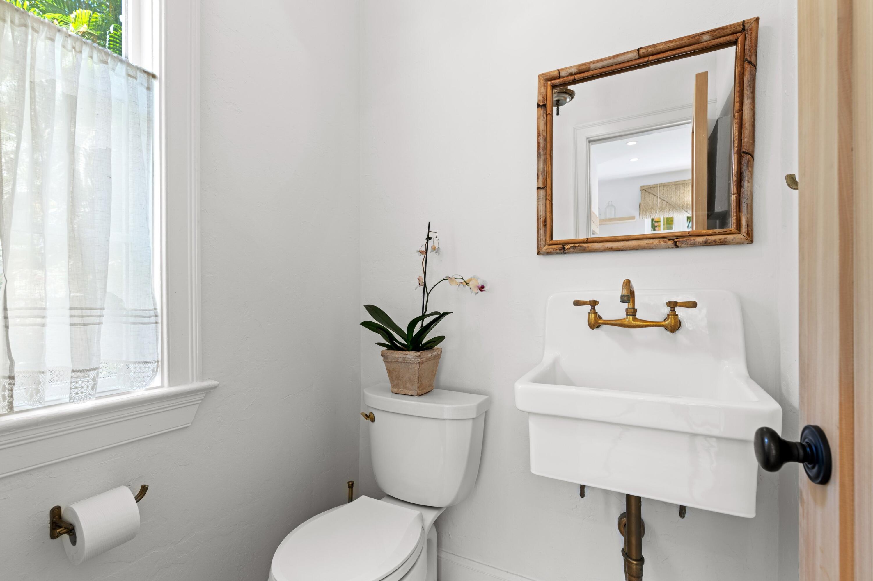 746 Upland Road West Palm Beach, FL 33401 - Photo 19 of 43 DSC02180.jpg-SMALL