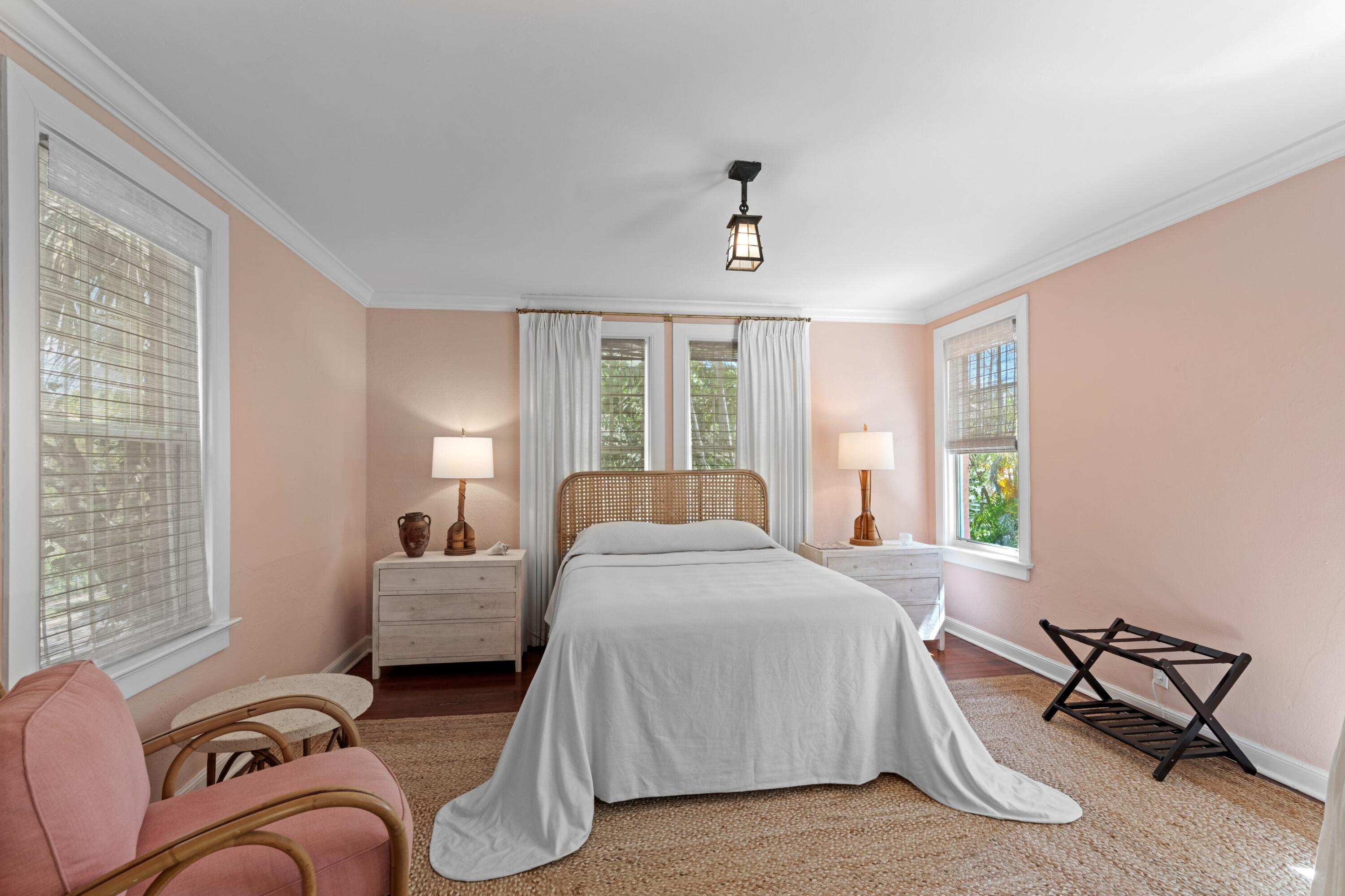 746 Upland Road West Palm Beach, FL 33401 - Photo 20 of 43 DSC02205.jpg-SMALL