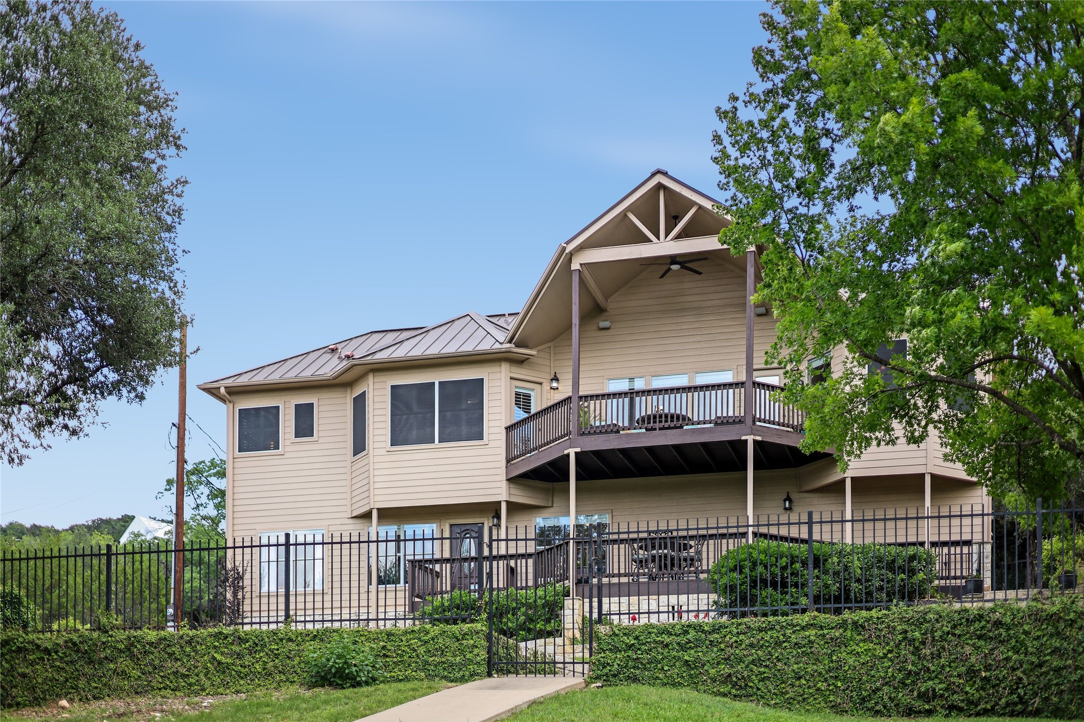 10802 Beach Road Leander, TX 78641 - Photo 36 of 40 This home has been extremely well taken care of