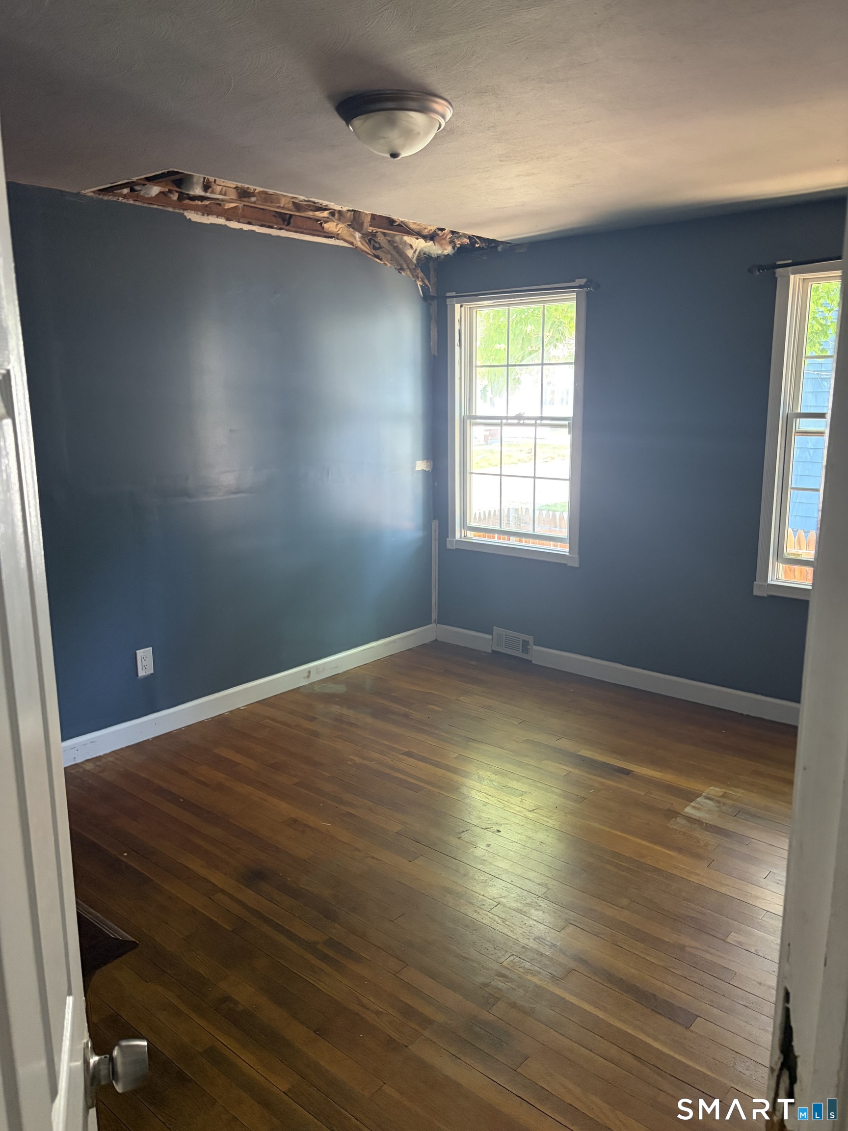 39 Webb Street Hamden, CT 06517 - Photo 8 of 29