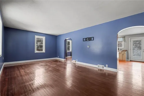 a view of livingroom with hardwood