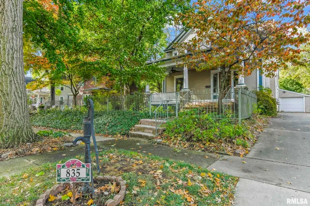 $285,000 | 835 South Park Avenue, Springfield, IL 62704