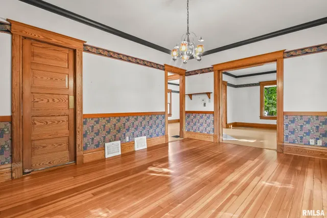 $285,000 | 835 South Park Avenue, Springfield, IL 62704