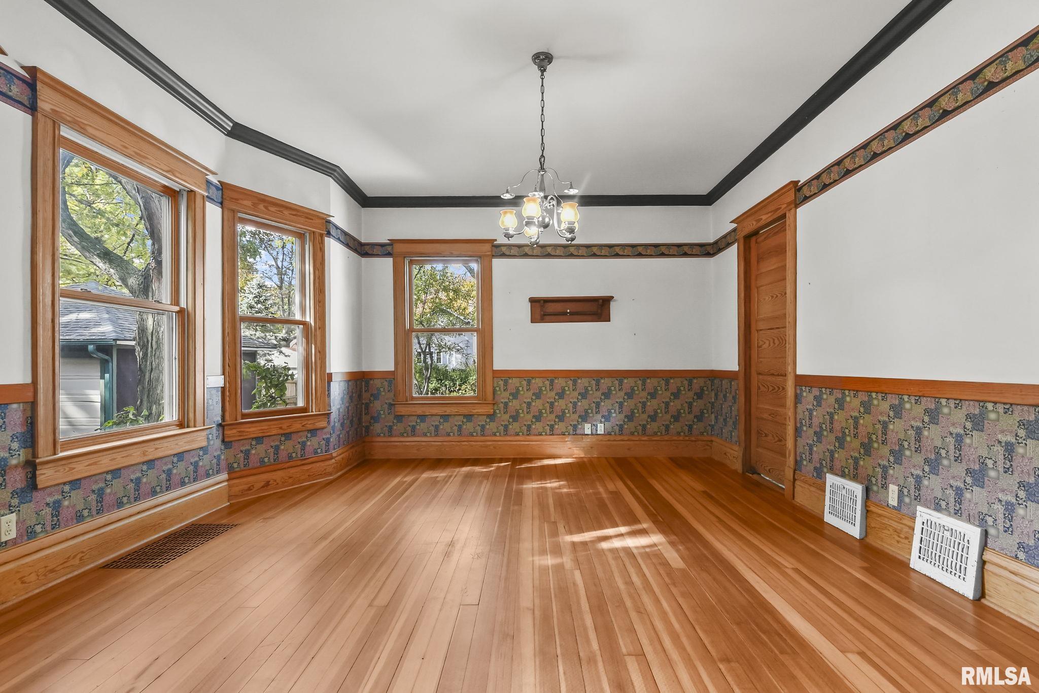 835 South Park Avenue Springfield, IL 62704 - Photo 15 of 36