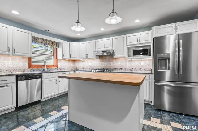 $285,000 | 835 South Park Avenue, Springfield, IL 62704