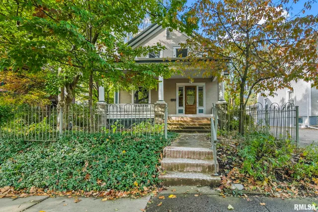 $285,000 | 835 South Park Avenue, Springfield, IL 62704