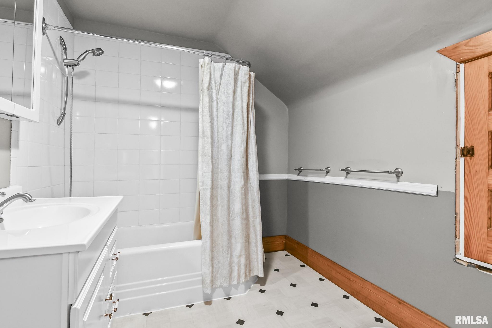 835 South Park Avenue Springfield, IL 62704 - Photo 32 of 36