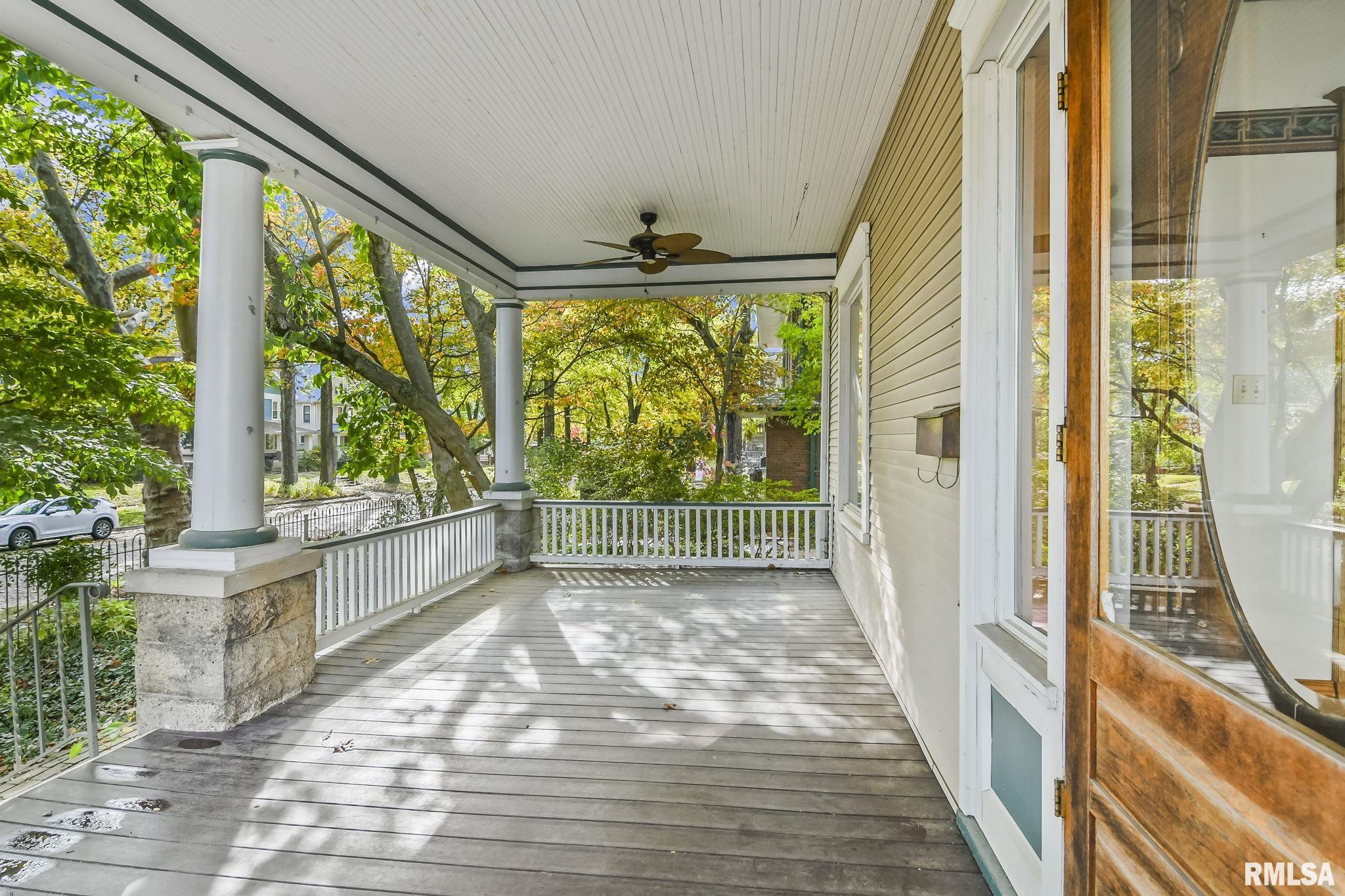 835 South Park Avenue Springfield, IL 62704 - Photo 5 of 36