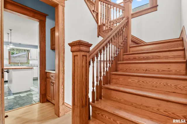 $285,000 | 835 South Park Avenue, Springfield, IL 62704