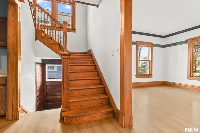 $285,000 | 835 South Park Avenue, Springfield, IL 62704