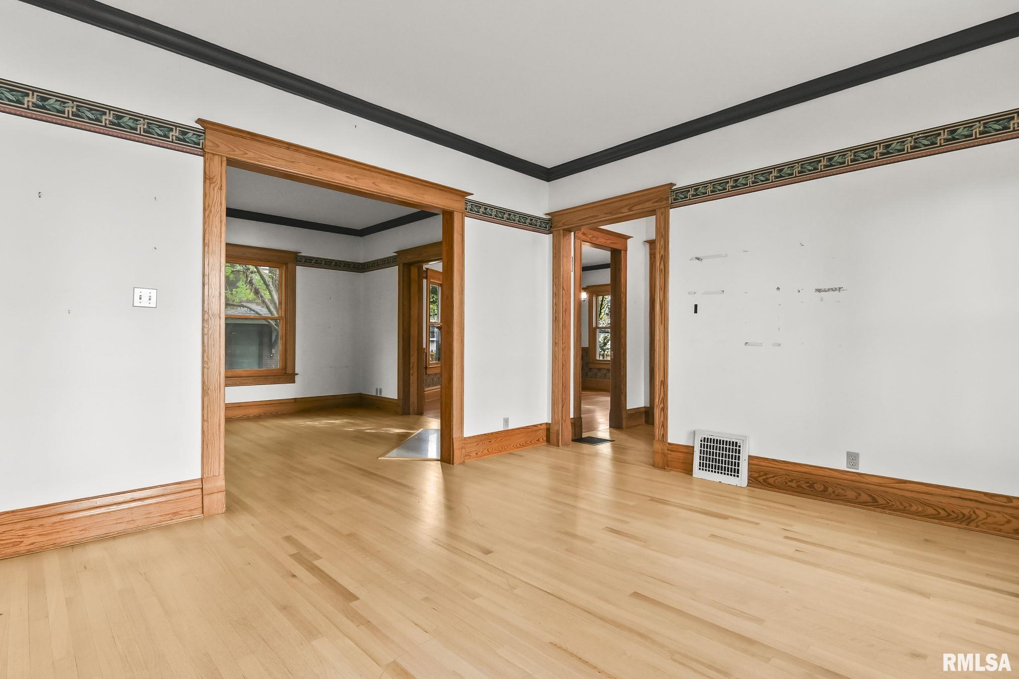 835 South Park Avenue Springfield, IL 62704 - Photo 10 of 36